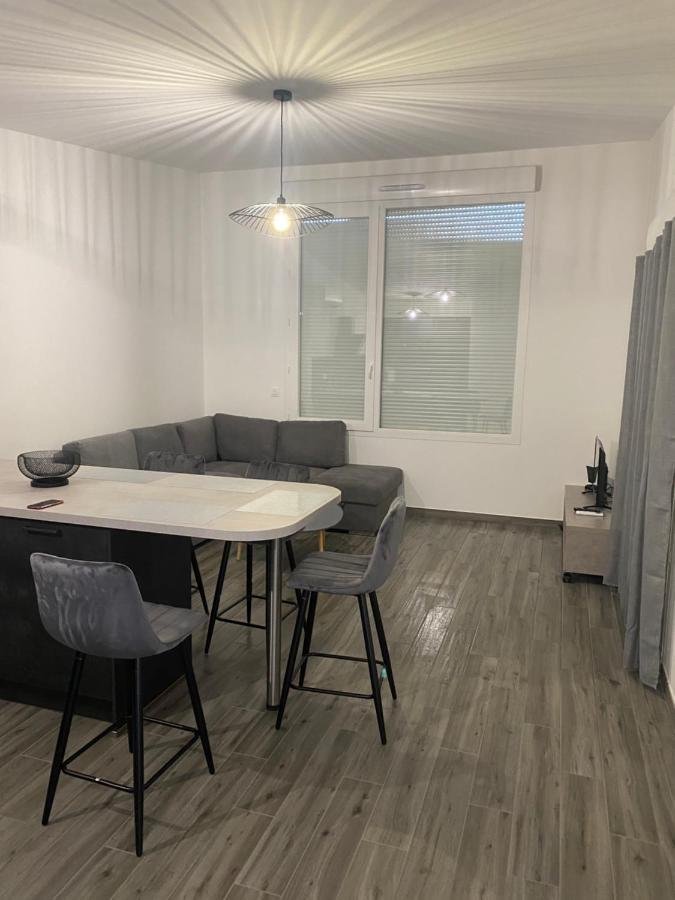 Appartement Lumineux Corse Bastelicaccia Buitenkant foto